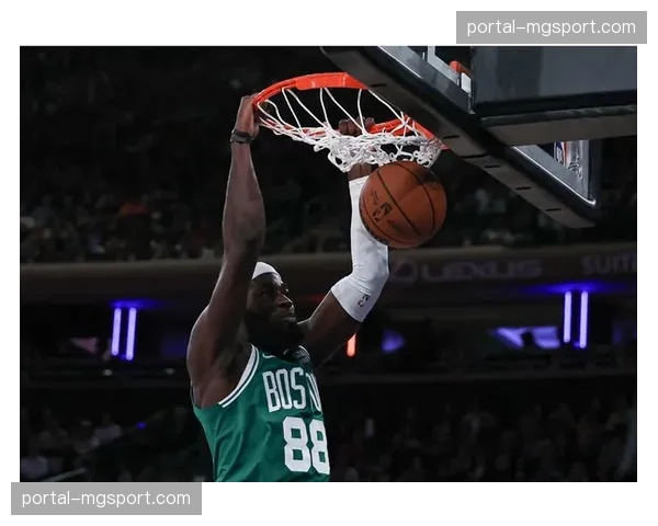 霍姆格伦21分7篮板4盖帽护框威慑,雷霆内线防守体系日趋完善 霍姆格伦21分7篮板4盖帽护框威慑,雷霆内线防守体系日趋完善